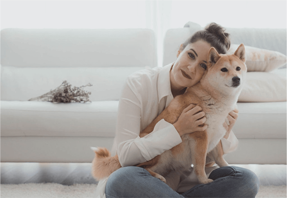 Carolina Lejarraga Fernández con Frida